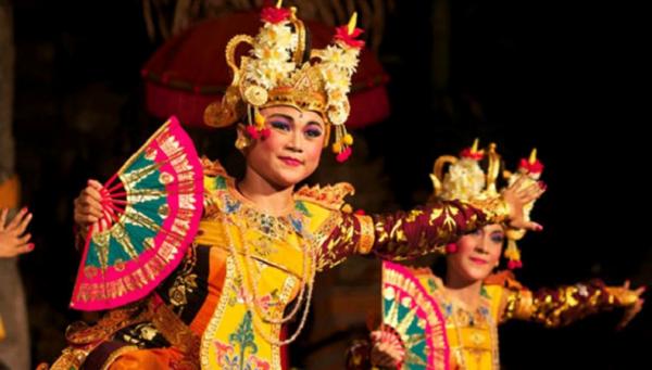 Sanggar Tari di Bali (Foto: www.sanggarsenikeboiwa.com)