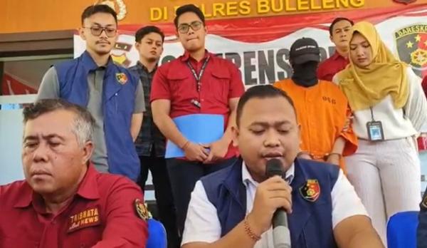 Keterangan pers Polres Buleleng kasus tindak pidana perdagangan orang dengan tersangka Ketut Sariani (54), Kamis (15/6/2023). (Foto: Pande Wismaya).