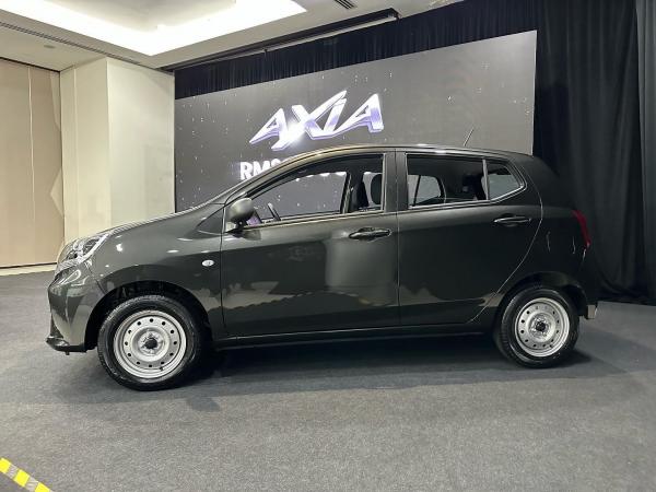 Perodua Axia E 1