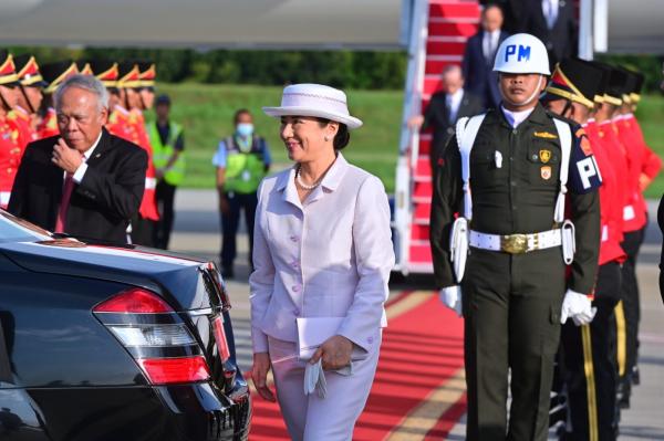Permaisuri Masako bersama Menteri PUPR Basuki (Foto: Biro Setpres)