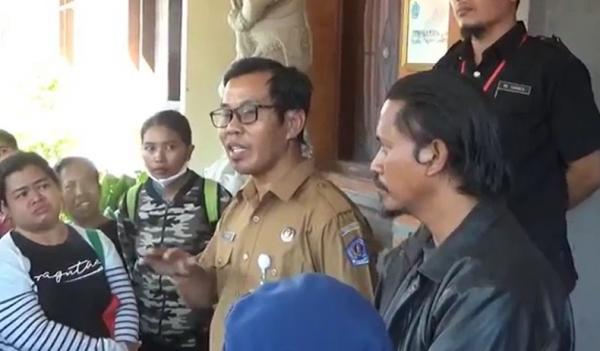 Kepala Bidang Pembinaan Pendidikan SD Disdikpora Kota Denpasar, Nyoman Suryawan. (Foto: Indira Arri)