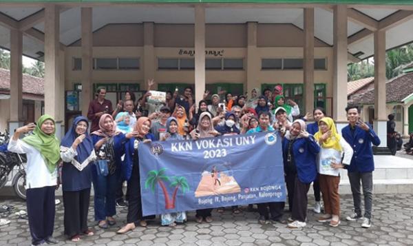 Mahasiswa Kkn Vokasi Uny Latih Warga Panjatan Buat Eco Enzyme Dari