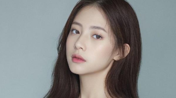 Adhisty Zara pakai filter AI Korea Adhisty Zara pakai filter AI Korea (Foto: IG Adhisty Zara)