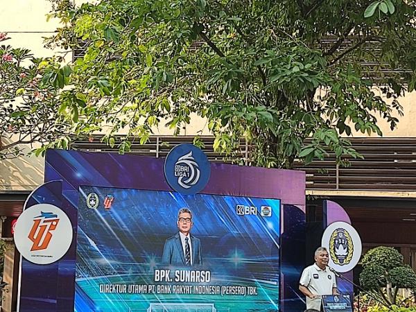 Dirut Bank Rakyat Indonesia (BRI), Sunarso Direktur Utama Bank Rakyat Indonesia (BRI), Sunarso menyebut kompetisi BRI Liga 1 2023/2024 berpotensi memutar uang sebesar Rp9 triliun. (Foto: MPI/Cikal Bintang)