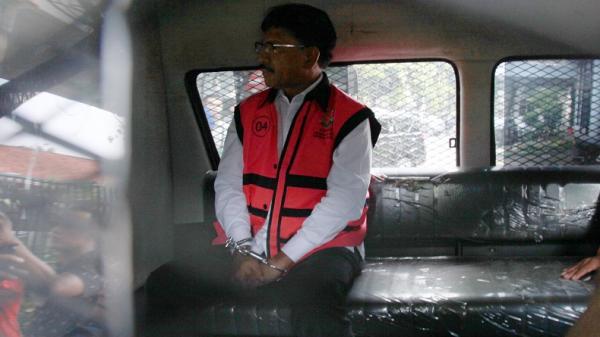 Survei LSI, Masyarakat Percaya Johnny G Plate Korupsi BTS 4G