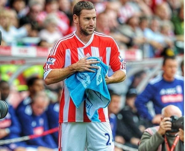 Sosok pemain Liga Inggris Rory Delap menarik untuk dibahas. Delap mempunyai ciri khas lemparan roket seperti Pratama Arhan. (foto: Instagram)
