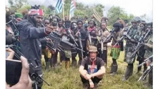 KKB pimpinan Egianus Kogoya menyandera Pilot Susi Air Philip Mark Mehrtens. (Foto: Antara)