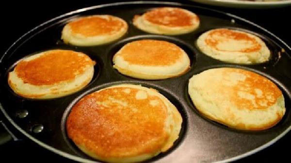 Kue apem Cirebon. (FOTO: ISTIMEWA)