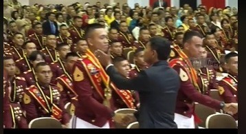 Irfan Urane dan ayahnya Mantan Kapolri Jenderal Pol (Purn) Idham Azis (Foto: Ist)