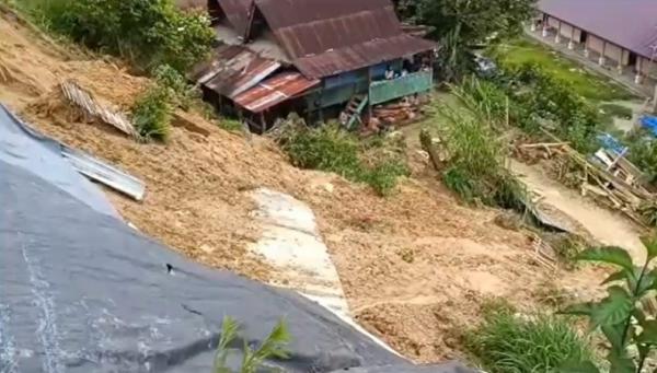 Banjir dan Longsor di Mamasa, Rumah Rusak hingga Akses Jalan Antardesa Putus