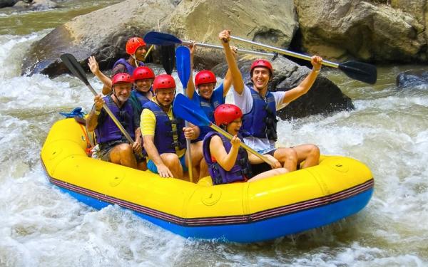 Sungai di Pulau Bali cocok untuk rafting salah satunya Tukad Ayung. (Foto: Wonderful Indonesia)