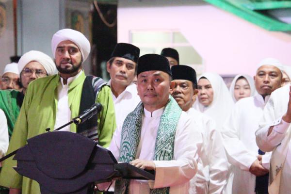Kalteng Bershalawat Kalteng Pemerintah Provinsi Kalimantan Tengah (Pemprov Kalteng) menggelar acara Kalteng Bershalawat di halaman Kantor Gubernur Kalteng, Jumat (7/7/2023). (Foto: dok Pemprov Kalteng)
