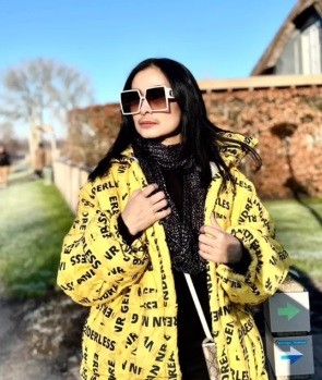 Gaya Artis 50 tahun lebih saat liburan. (foto: instagram)