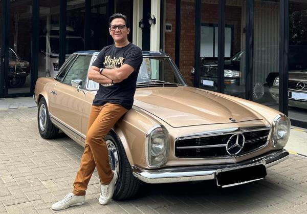 Artis sebagai Presenter Termahal. (foto: Instagram)