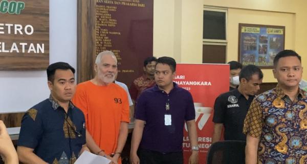 Artis senior Pierre Gruno ditahan di Polres Jakarta Selatan, Jumat (14/7/2023) (Foto: Ari Sandita)