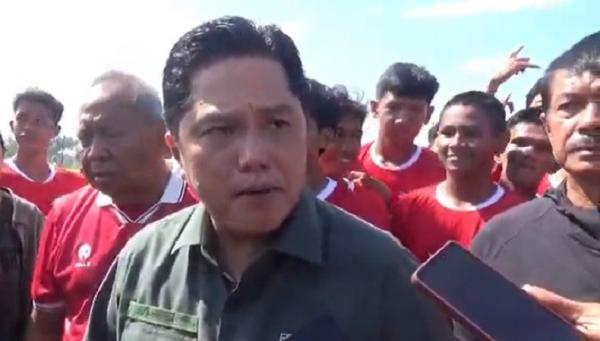 Erick Thohir Seleksi U 17 Ketua Umum PSSI Erick Thohir mengetahui ada penolakan klub melepas pemain Timnas. (foto: MPI)