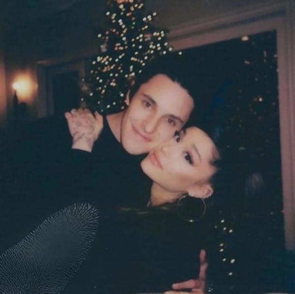 Potret mesra Ariana Grande dan Dalton Gomez. (Foto: Instagram)