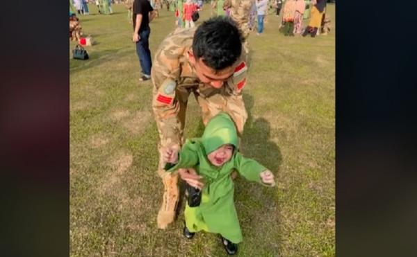 Bikin Haru, Putri TNI Ini Nangis Histeris Tak Kenali Ayahnya yang Lama Pergi Berdinas