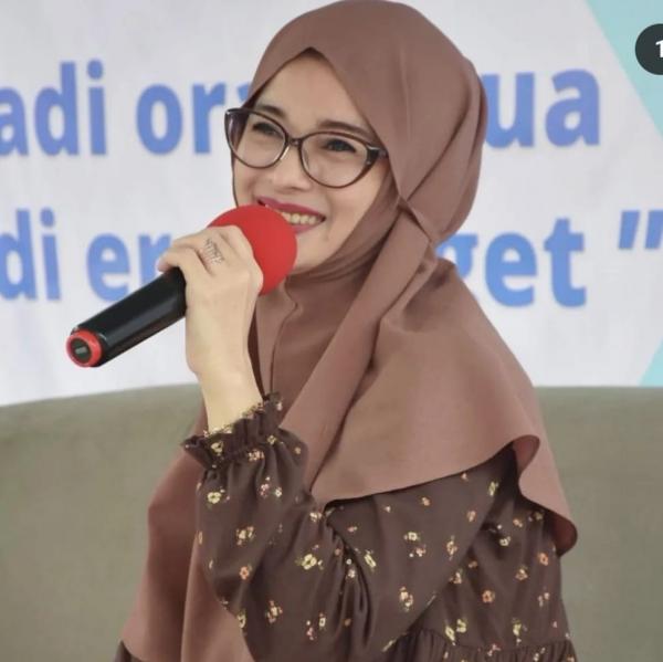 WhatsApp Image 2023 07 20 At 2 40 50 PM 1 Artis lawas dulunya dikenal sebagai ratu sinetron. (foto: Instagram)