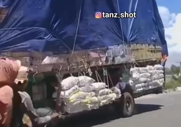 Motor Angkut Muatan Lebih 1