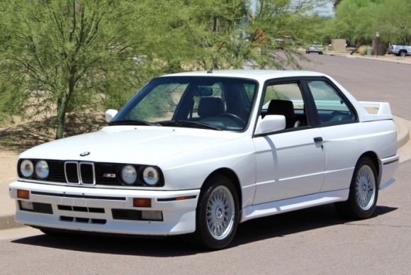 BMW E30 1989