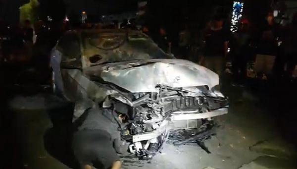 Kecelakaan Ringroad Barat Sleman Kecelakaan lalu lintas di Ringroad Barat, Gamping, Sleman, Yogyakarta, Senin (31/7/2023) malam. (Foto: iNewsTV/Heru Trijoko)