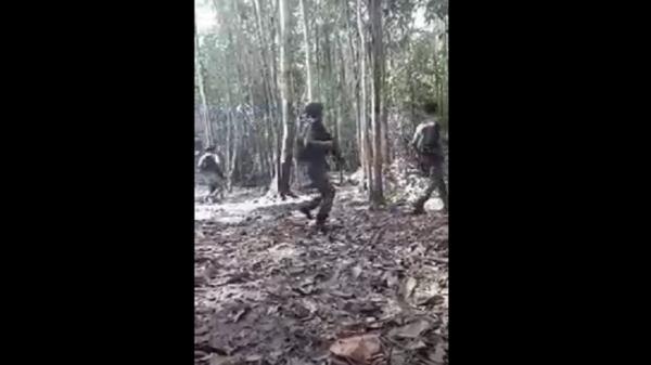 Kontak tembak pecah di markas Kelompok Kriminal Bersenjata (KKB), Kabupaten Yahukimo, Papua Pegunungan, Senin (31/7/2023). (Foto: Polda Papua).