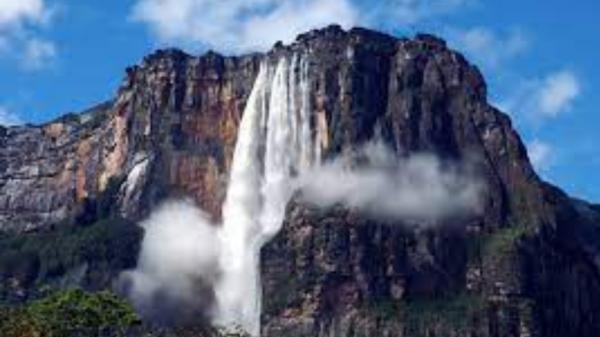 Daftar 5 Air Terjun Tertinggi di Dunia, Nomor 1 Tingginya Hampir 1 Kilometer