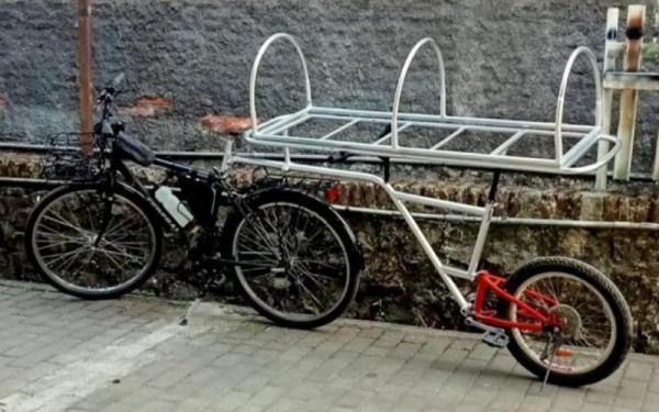 Sepeda keranda yang digunakan Midun. (Foto: Twitter @faktabola)