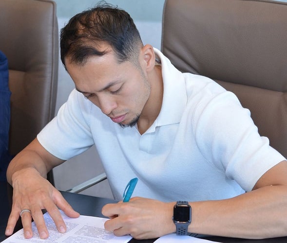 Ilias Alhaft teken kontrak dengan klub Armenia, FC Noah. (Foto: Instagram FC Noah)