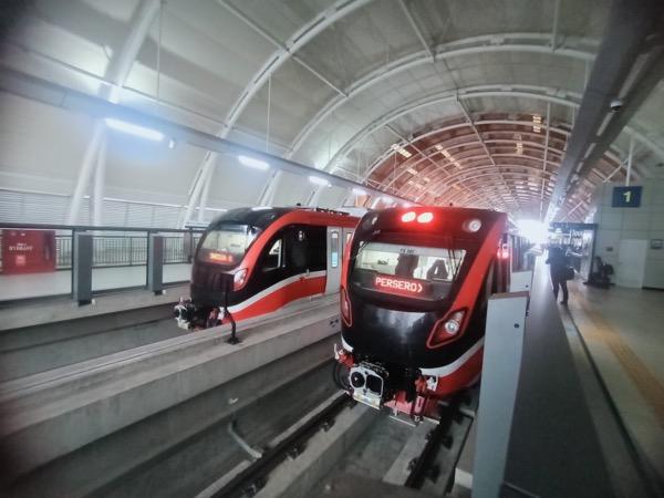 LRT Jabodebek Siapkan 10 Kereta untuk Operasi Perdana di Akhir Agustus