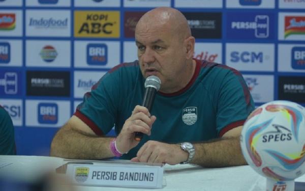 Pelatih Persib Bandung Bojan Hodak.  (Foto: Persib)