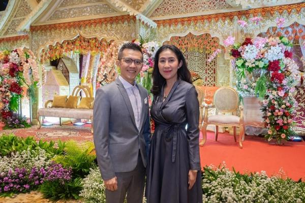 General Manager Menara Danareksa Rika Rachmawati Rasyid bersama Director Estare Group Marcellinus Suryanto. (Foto: dok Menara Danareksa)