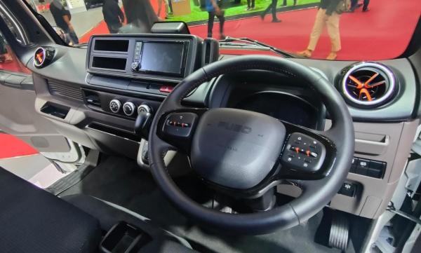 Interior truk listrik Next Generation eCanter. (Foto: iNews.id)