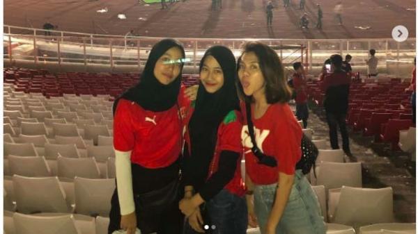 Intip potret cantik Adiba Khanza putri Umi Pipik. (foto: instagram)