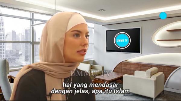 Kisah bule cantik asal Australia memutuskan jadi mualaf di usia 18 tahun. (foto: YouTube)