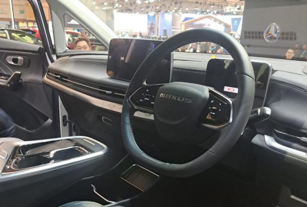 MAXUS MIFA 9 tampil perdana di GIIAS 2023. (Foto: Agustina Wulandari/iNews Media Group)