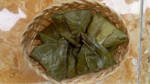 Papais Cisaat sebagai oleh-oleh makanan khas Subang. (Foto: iNews.id/Yudy H Juanda)