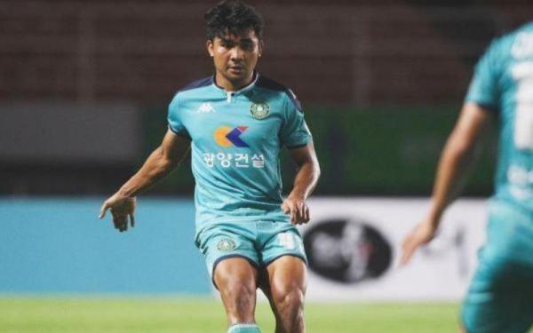 Biodata dan agama Asnawi Mangkualam Biodata dan agama Asnawi Mangkualam. (Foto: instagram @asnawi_bhr)