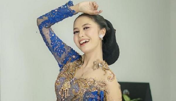 Rina Aditama (Foto: Instagram @rinaaditama_)