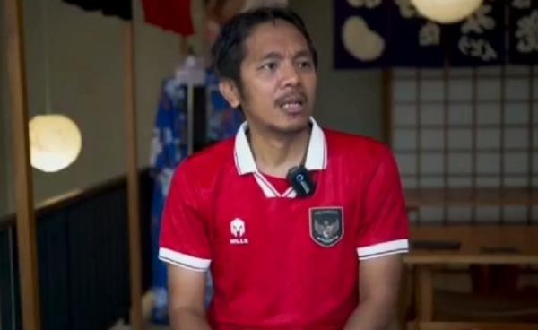 Akmal Marhali Koordinator Save Our Soccer, Akmal Marhali, meminta PSSI dan PT LIB tegas menindak klub yang menunggak gaji pemain. (Foto: Instagram/akmalmarhali20)