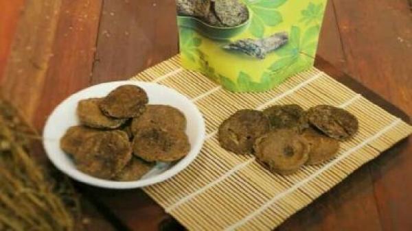 Keripik daun singkong khas Cimahi. (FOTO: istimewa)