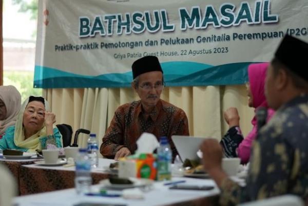 Puan Amal Hayati Gelar Bahtsul Masail soal Polemik Khitan Perempuan