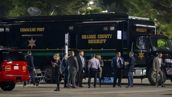 Pos komando bergerak Sheriff Orange County diturunkan setelah penembakan fatal di Cook’s Corner di Trabuco Canyon, Orange County, California, Rabu, 23 Agustus 2023. (Leonard Ortiz/The Orange County Register vi AP)