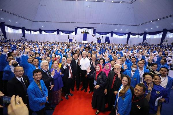 Ganjar Beberkan Kontribusi Gen Z Jadikan Ekonomi Indonesia Terbesar ke-4 Dunia Tahun 2050