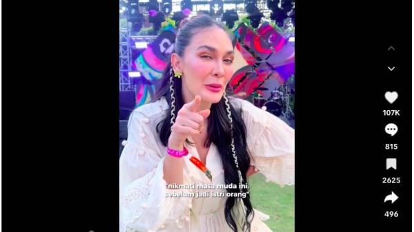 Luna Maya unggah kalimat yang mengisyaratkan akan menikah. (foto: TikTok)