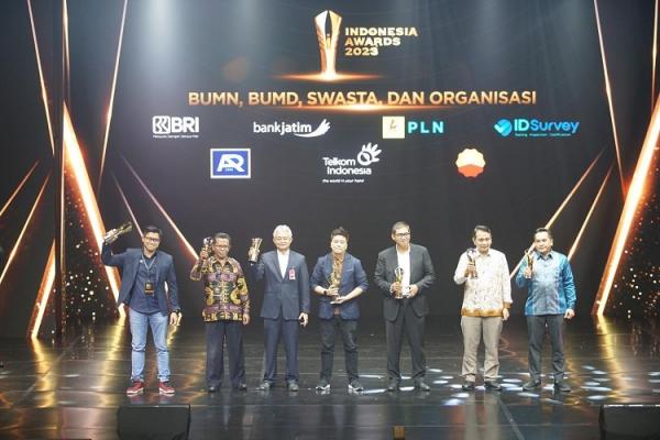 Para penerima Indonesia Awards 2023 (Foto: dok iNews Media Group/Rievta Ikhwan)