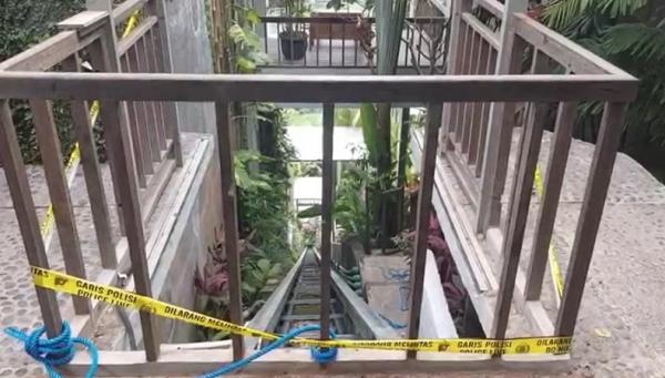 Lintasan lift di Ayu Terra Resort Ubud. (Foto: Ketut Catur)
