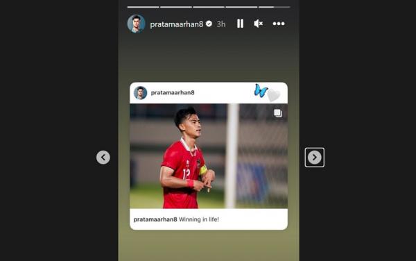 Pagi ini, Senin (11/9/2023), Arhan kembali membuat netizen Indonesia gemes. Arhan menggunggah fotonya berselebrasi dengan inisial A di Instagram Story.  (foto: instagram/pratamaarhan8)