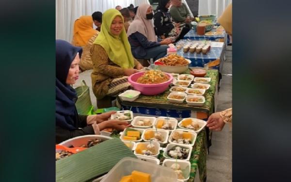 Resepsi pernikahan di Pasar Ngijon (Foto: TikTok @blessing07_)